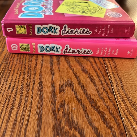 Dork Diaries Book Bundle! - Picture 3 of 8